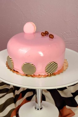 Masada lezzetli bir pasta var.