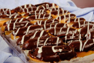 Masada lezzetli bir pasta var.