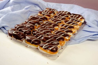 Masada lezzetli bir pasta var.