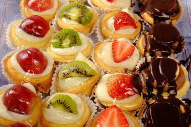 Masada lezzetli bir pasta var.