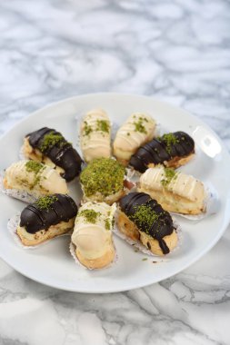 Masada lezzetli bir pasta var.