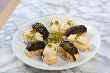 Masada lezzetli bir pasta var.