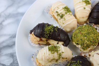 Masada lezzetli bir pasta var.