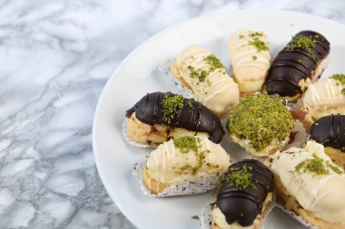 Masada lezzetli bir pasta var.