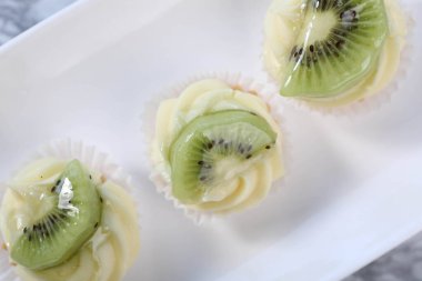 Masada lezzetli bir pasta var.