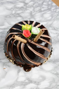 Masada lezzetli bir pasta var.