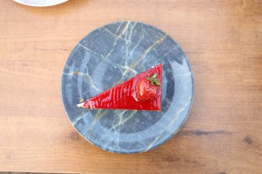 Masada lezzetli bir pasta var.