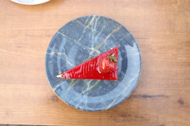 Masada lezzetli bir pasta var.