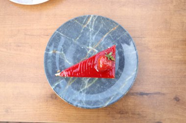 Masada lezzetli bir pasta var.