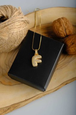 Mücevher ve Moda Mücevherleri