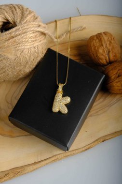 Mücevher ve Moda Mücevherleri