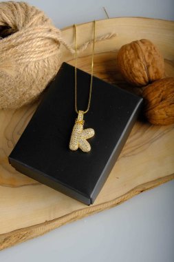 Mücevher ve Moda Mücevherleri