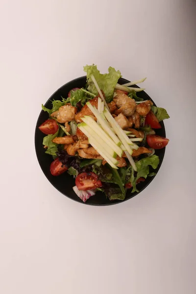 Assiette Salade Fraîche Avec Des Légumes Mélangés — Photo