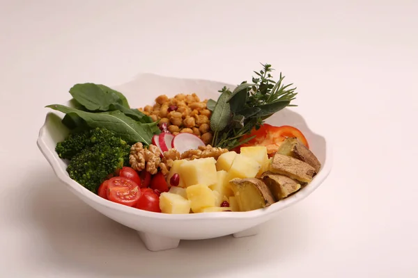 Assiette Salade Fraîche Avec Des Légumes Mélangés — Photo