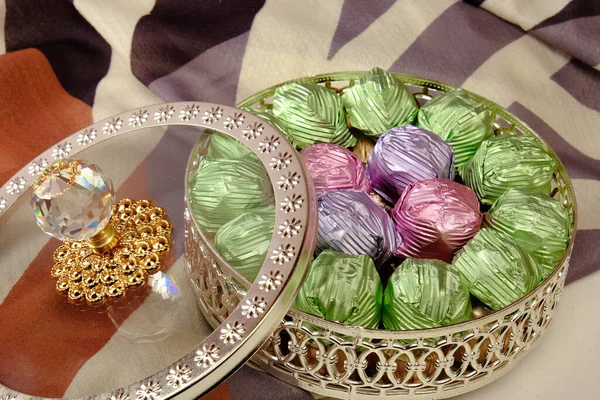 bir sürü değişik çikolatalı pralin