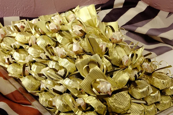 bir sürü değişik çikolatalı pralin