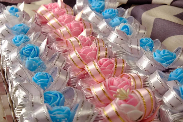 bir sürü değişik çikolatalı pralin