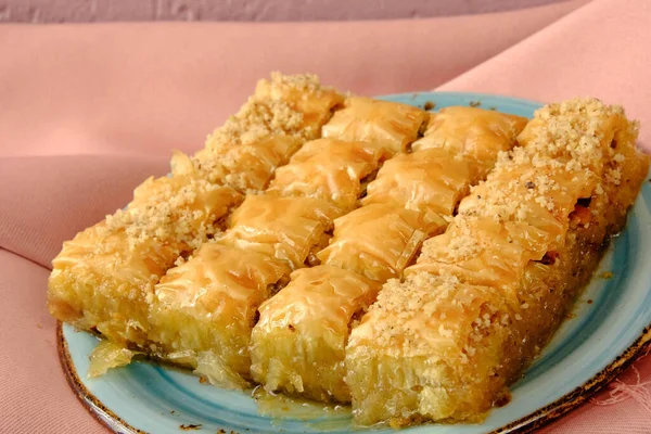 Traditional Turkish Dessert Baklava Cashew Walnuts Homemade Baklava Nuts Honey — Stock Photo, Image