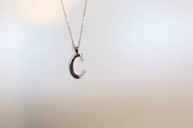 Elmas Mücevherler ve Moda Mücevherleri