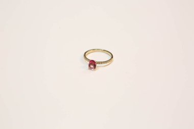 Elmas Mücevherler ve Moda Mücevherleri