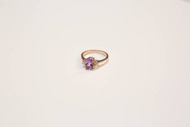 Elmas Mücevherler ve Moda Mücevherleri