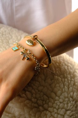 Elmas Mücevherler ve Moda Mücevherleri