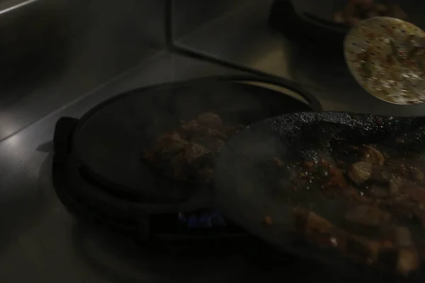 Carne Saute Turco Sote Com Torta Cabelo Carne Sac Tava — Fotografia de Stock