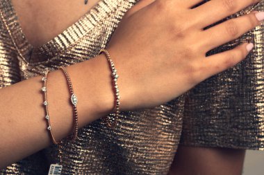 Elmas Mücevherler ve Moda Mücevherleri