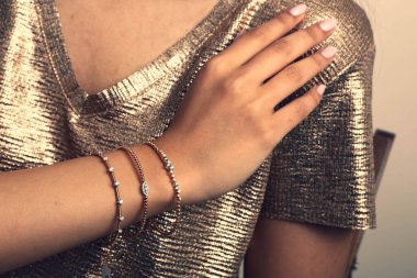 Elmas Mücevherler ve Moda Mücevherleri