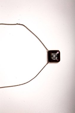 Elmas Mücevherler ve Moda Mücevherleri