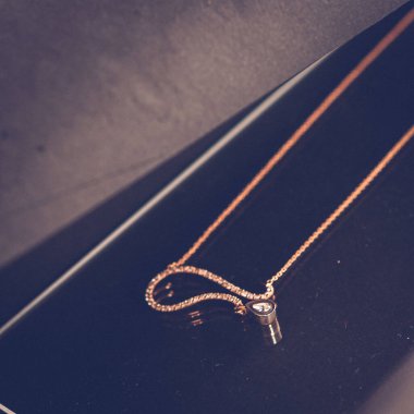 Elmas Mücevherler ve Moda Mücevherleri