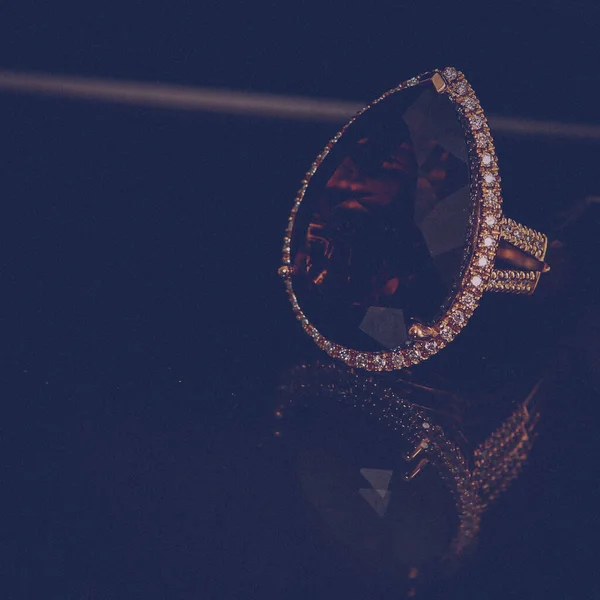 Διαμαντένια Κοσμήματα Πολυτέλεια Και Κοσμήματα Μόδας — Φωτογραφία Αρχείου