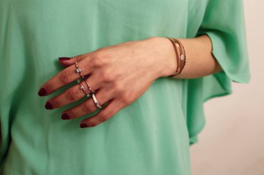 Elmas Mücevherler ve Moda Mücevherleri