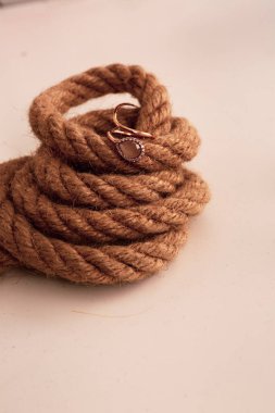 Elmas Mücevherler ve Moda Mücevherleri