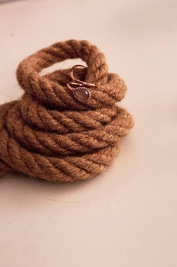 Elmas Mücevherler ve Moda Mücevherleri