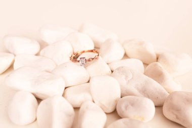 Elmas Mücevherler ve Moda Mücevherleri