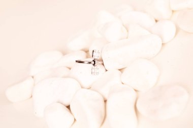 Elmas Mücevherler ve Moda Mücevherleri