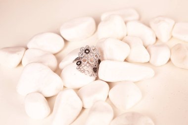 Elmas Mücevherler ve Moda Mücevherleri