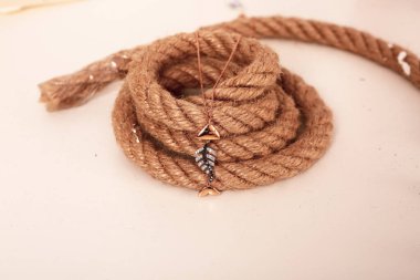 Elmas Mücevherler ve Moda Mücevherleri