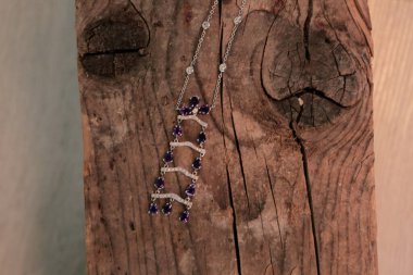 Elmas Mücevherler ve Moda Mücevherleri