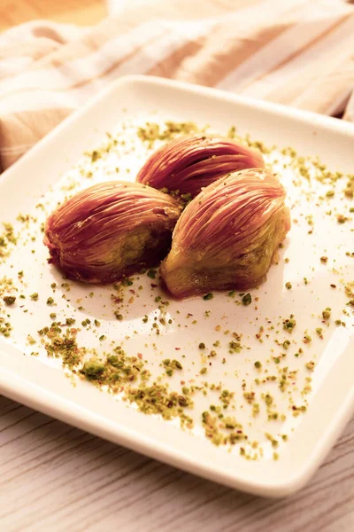 Traditionele Turkse Dessert Baklava Met Cashew Walnoten Zelfgemaakte Baklava Met — Stockfoto