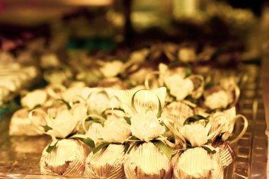 bir sürü değişik çikolatalı pralin