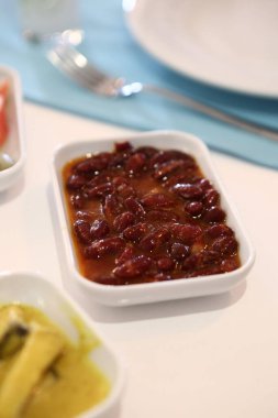 Geleneksel Türk ve Yunan yemek meze masası