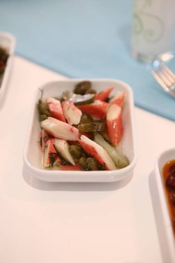 Geleneksel Türk ve Yunan yemek meze masası