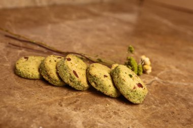 Koyu çikolata parçaları ile tanımlama