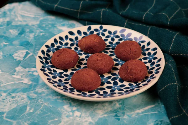 Kekse Mit Dunklen Schokoladenstücken — Stockfoto