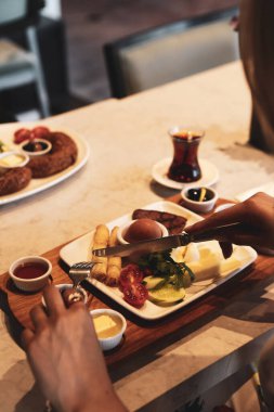 zengin ve leziz Türk Kahvaltı