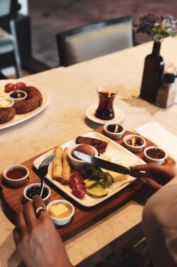 zengin ve leziz Türk Kahvaltı