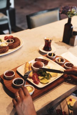 zengin ve leziz Türk Kahvaltı