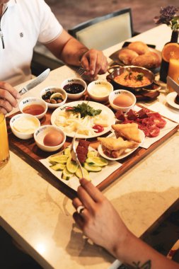 zengin ve leziz Türk Kahvaltı